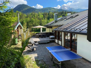 C4S COME4STAY - Alpenblick Watzmann-Kehlstein - TOP Lage im Berchtesgadener Land I bis zu 10 Personen I große Terrasse mit Blick auf die Berge I Smart TV I Billiard I WLAN I kostenloser Parkplatz